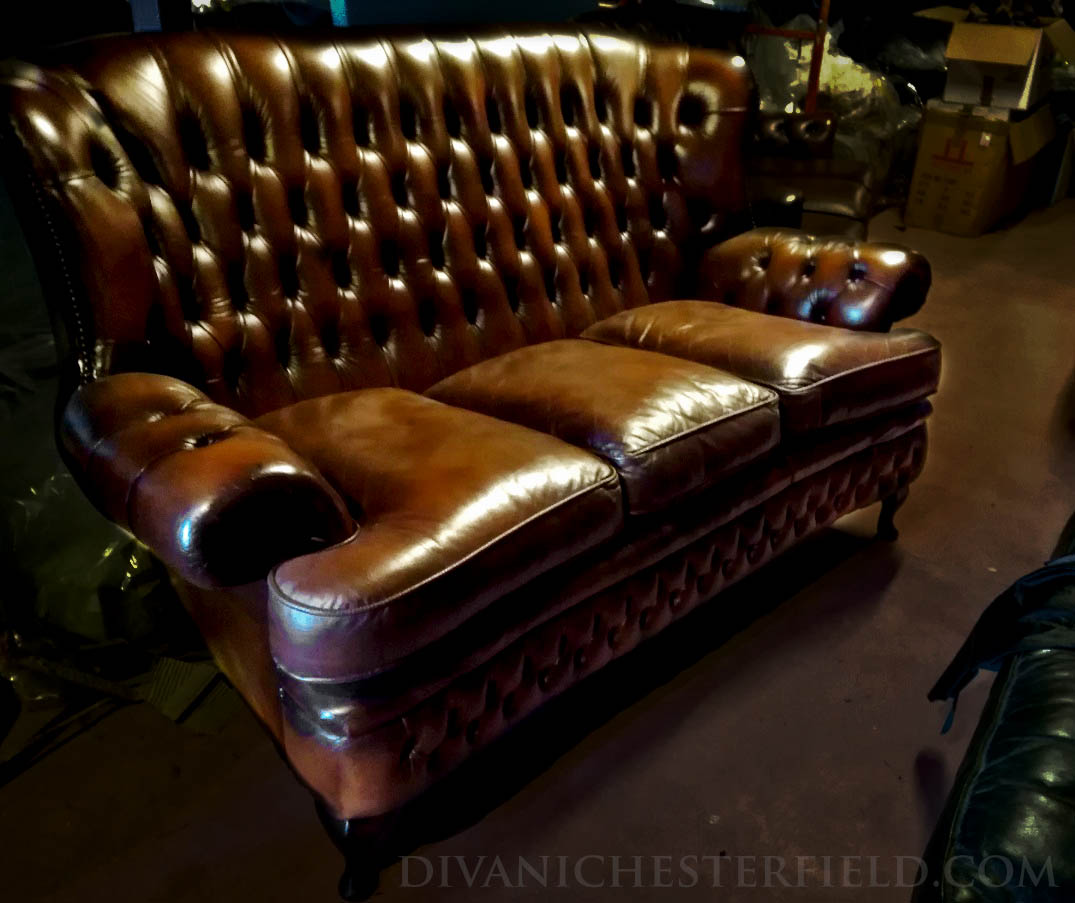 Divani Chesterfield Usati in pelle Vintage Originali inglesi
